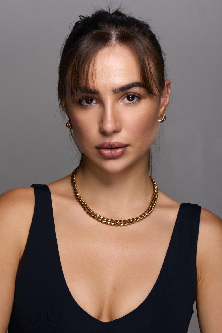 Ana cortada